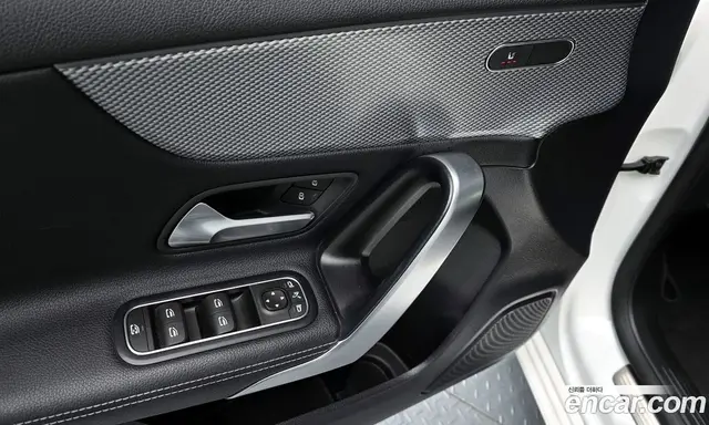 Mercedes-Benz A-Class 2022 2.0 автомат (гидро), миниатюра 11 Mercedes-Benz A-Class 2022 2.0 автомат (гидро), миниатюра 11