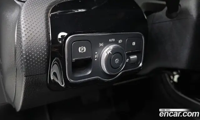 Mercedes-Benz A-Class 2022 2.0 автомат (гидро), миниатюра 12