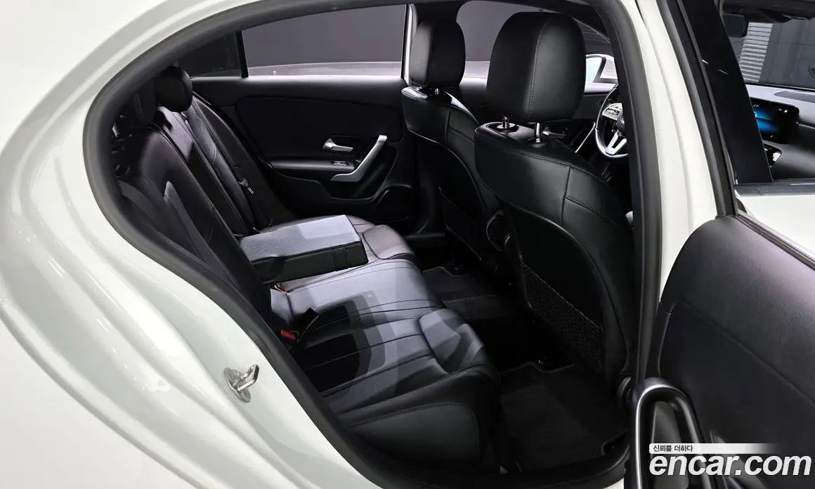 Mercedes-Benz A-Class 2022 2.0 автомат (гидро), фото 20 Mercedes-Benz A-Class 2022 2.0 автомат (гидро), фото 20