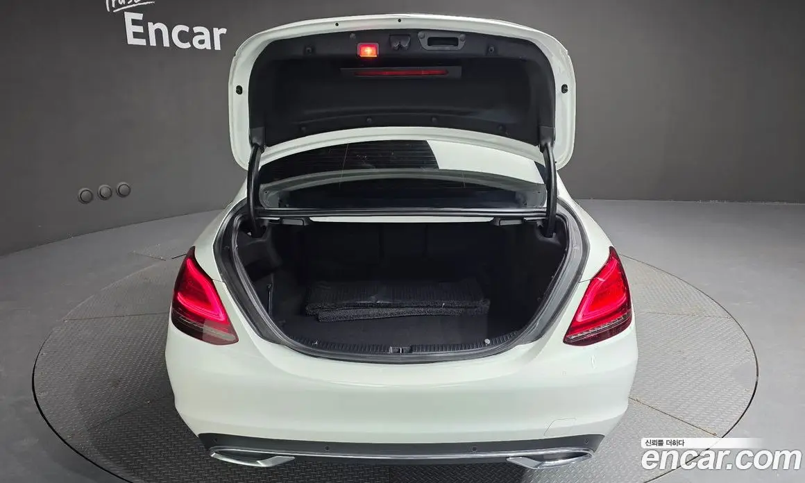 Mercedes-Benz C-Class 2019 1.9 автомат (гидро), фото 20 Mercedes-Benz C-Class 2019 1.9 автомат (гидро), фото 20