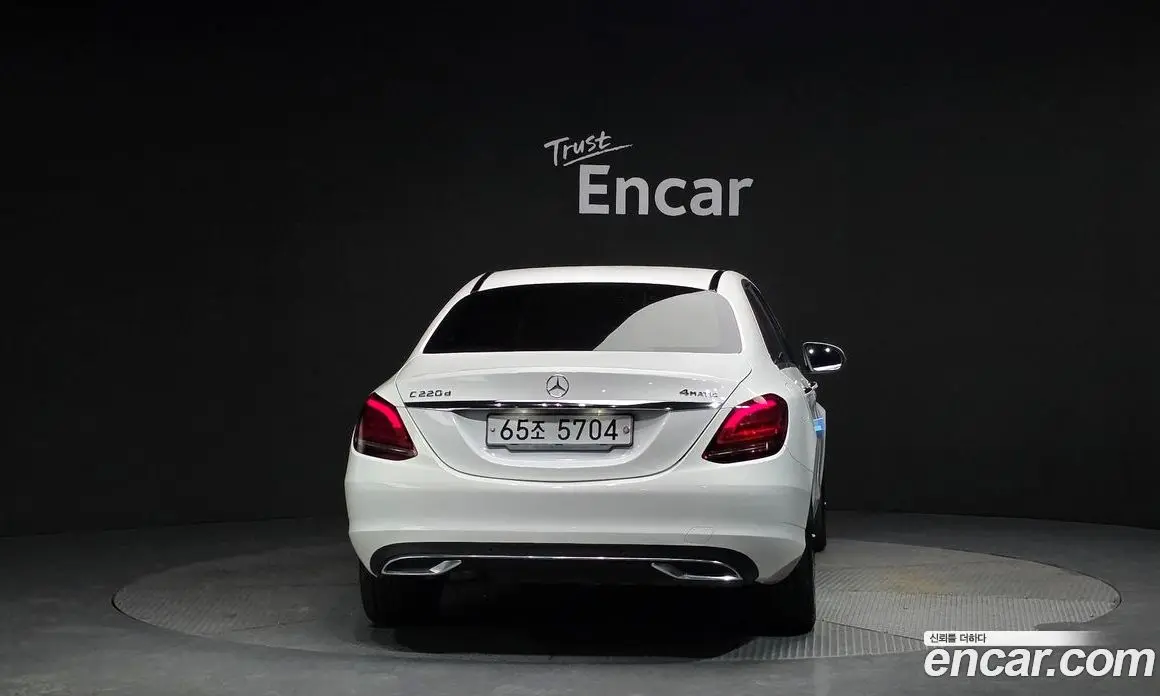 Mercedes-Benz C-Class 2019 1.9 автомат (гидро), фото 4 Mercedes-Benz C-Class 2019 1.9 автомат (гидро), фото 4