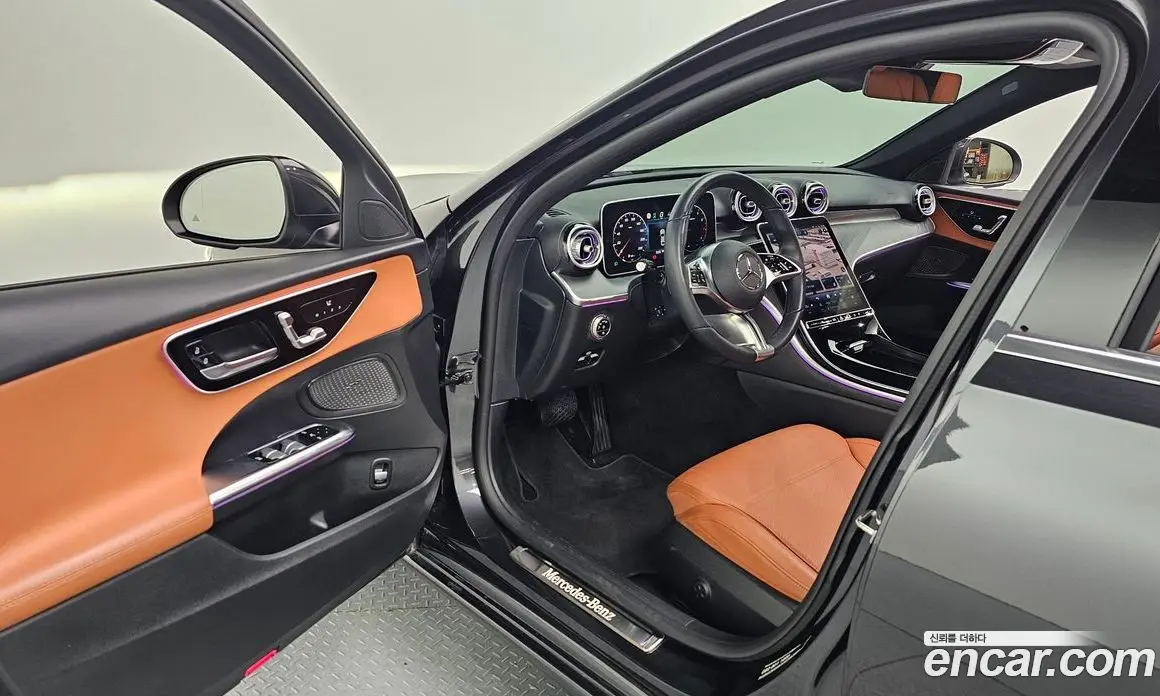 Mercedes-Benz C-Class 2023 2.0 автомат (гидро), фото 16