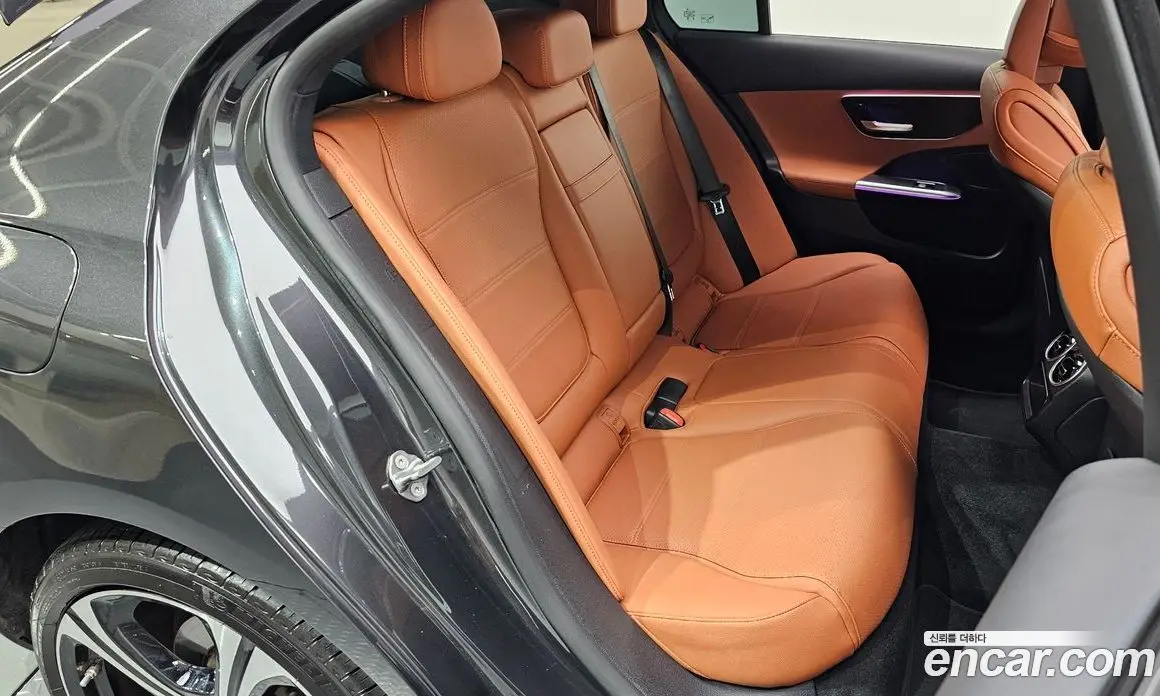 Mercedes-Benz C-Class 2023 2.0 автомат (гидро), фото 17