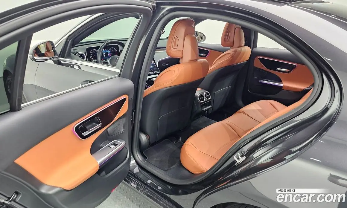 Mercedes-Benz C-Class 2023 2.0 автомат (гидро), фото 27