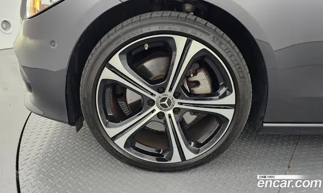 Mercedes-Benz C-Class 2023 2.0 автомат (гидро), миниатюра 5