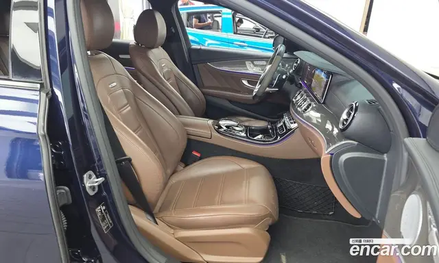 Mercedes-Benz E-Class 2019 3.0 автомат (гидро), миниатюра 11