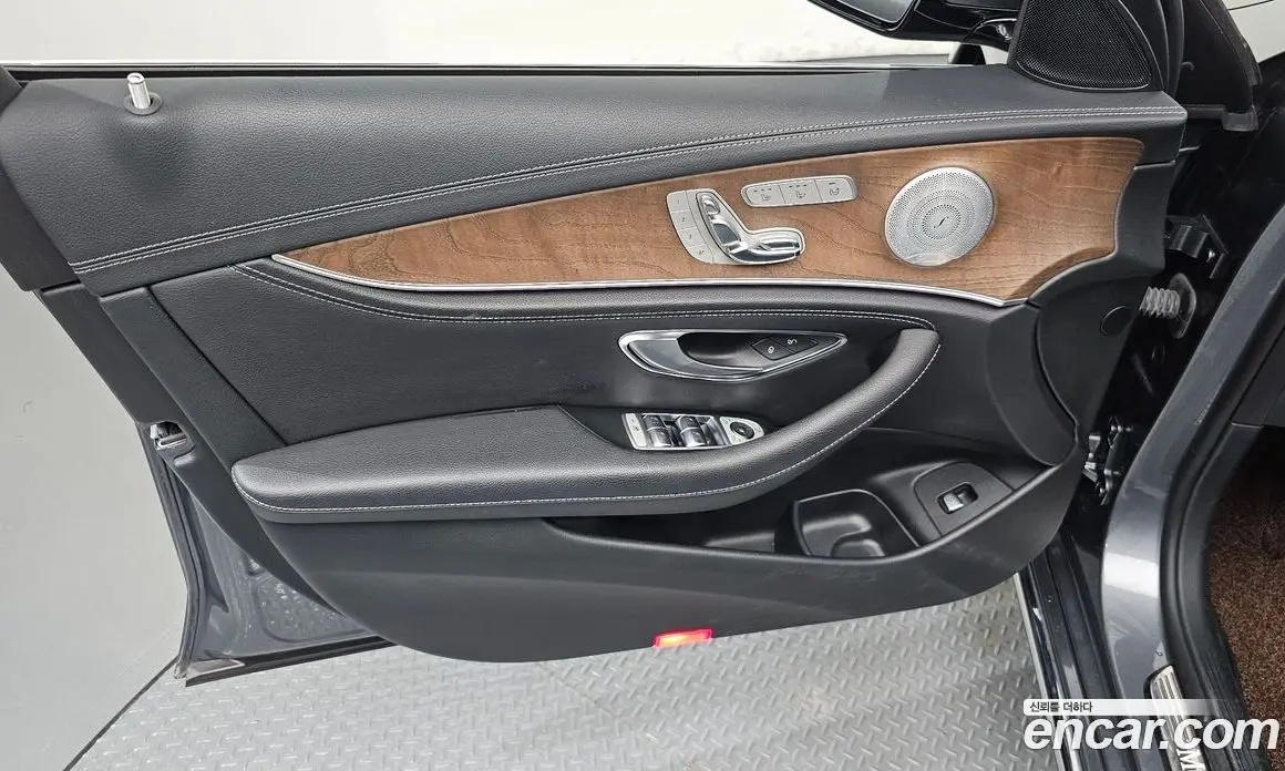 Mercedes-Benz E-Class 2019 2.0 автомат (гидро), фото 14