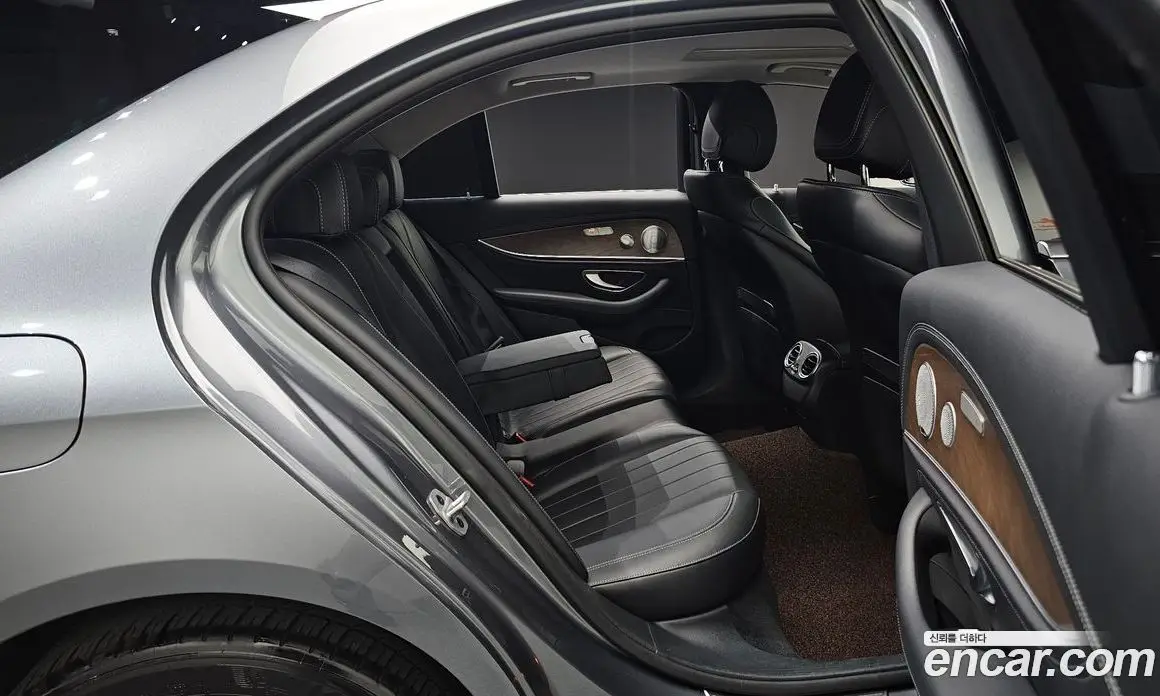 Mercedes-Benz E-Class 2019 2.0 автомат (гидро), фото 17