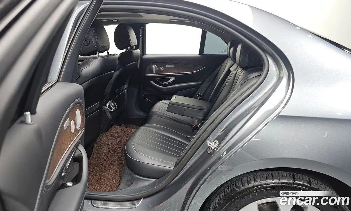 Mercedes-Benz E-Class 2019 2.0 автомат (гидро), фото 18