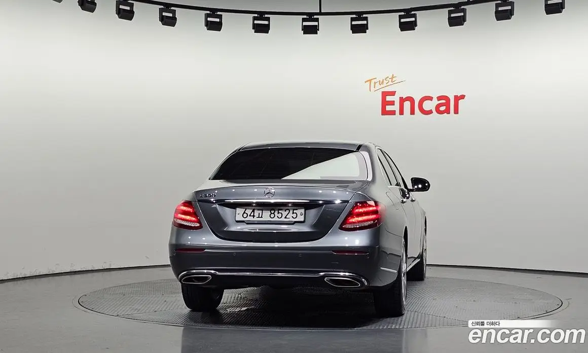 Mercedes-Benz E-Class 2019 2.0 автомат (гидро), фото 4