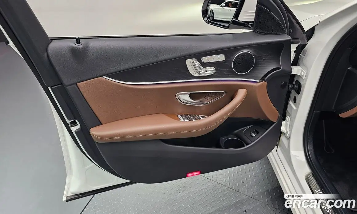Mercedes-Benz E-Class 2021 2.0 автомат (гидро), фото 14
