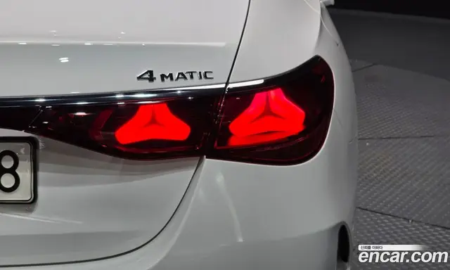 Mercedes-Benz E-Class 2024 2.0 автомат (гидро), миниатюра 9
