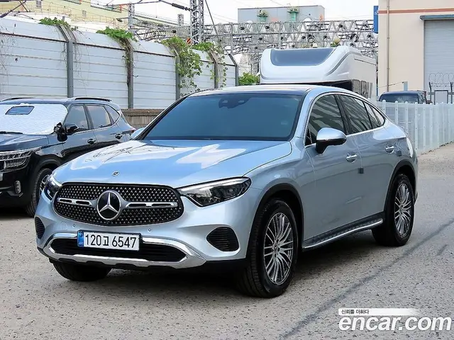 Mercedes-Benz GLC-Class 2025 2.0 автомат (гидро), миниатюра 1
