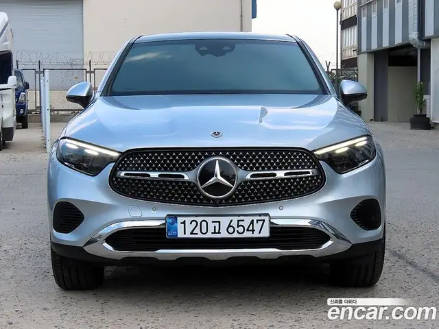 Mercedes-Benz GLC-Class 2025 2.0 автомат (гидро), миниатюра 3