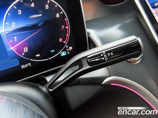 Mercedes-Benz GLC-Class 2025 2.0 автомат (гидро), миниатюра 9