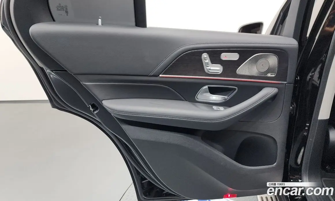 Mercedes-Benz GLE-Class 2024 3.0 автомат (гидро), фото 15