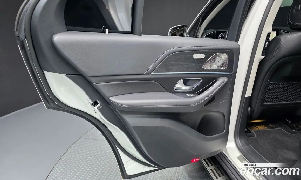Mercedes-Benz GLE-Class 2024 2.0 автомат (гидро), фото 14