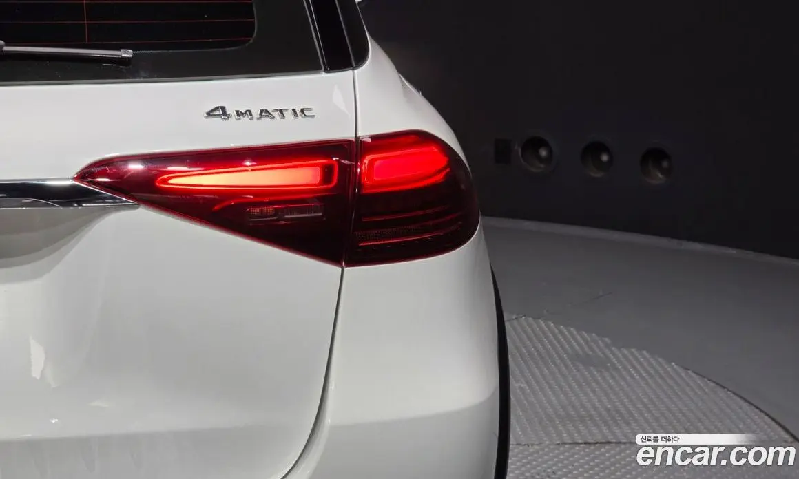 Mercedes-Benz GLE-Class 2024 2.0 автомат (гидро), фото 8