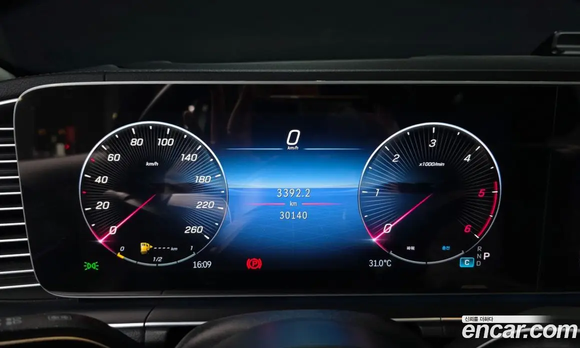 Mercedes-Benz GLE-Class 2024 2.0 автомат (гидро), фото 10