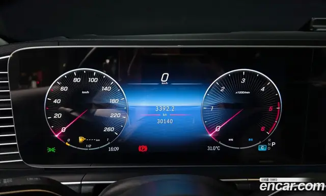 Mercedes-Benz GLE-Class 2024 2.0 автомат (гидро), миниатюра 10