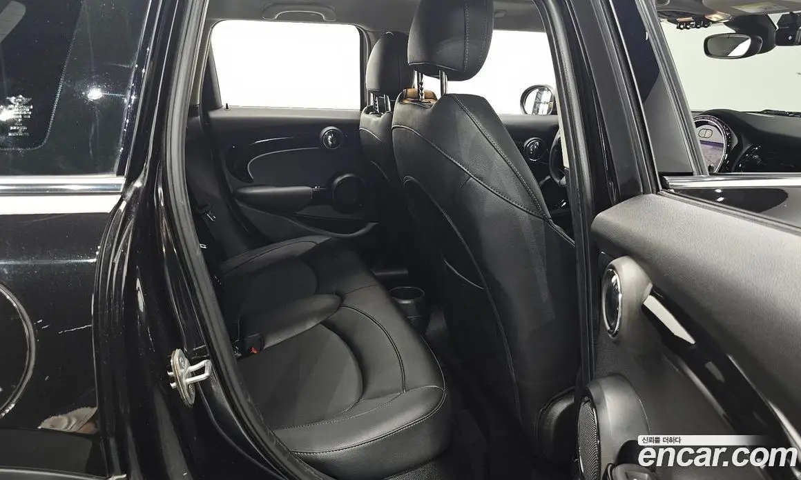 Mini Cooper 2022 1.5 автомат (гидро), фото 16