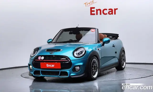 Mini Cooper Convertible 2016 2.0 автомат (гидро), миниатюра 1