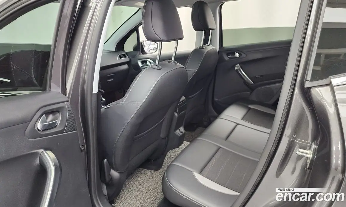 Peugeot 2008 2019 1.5 автомат (гидро), фото 16