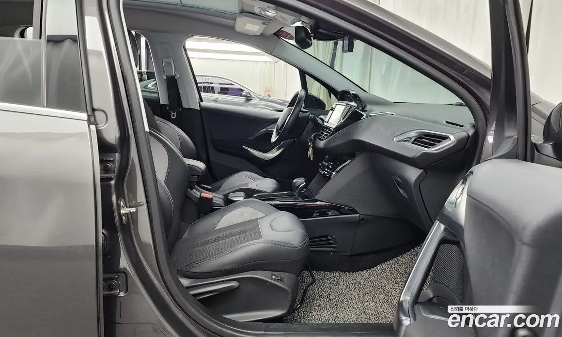 Peugeot 2008 2019 1.5 автомат (гидро), фото 17