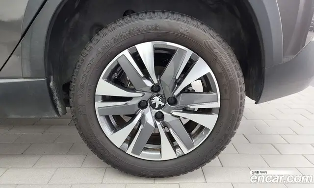 Peugeot 2008 2019 1.5 автомат (гидро), миниатюра 7