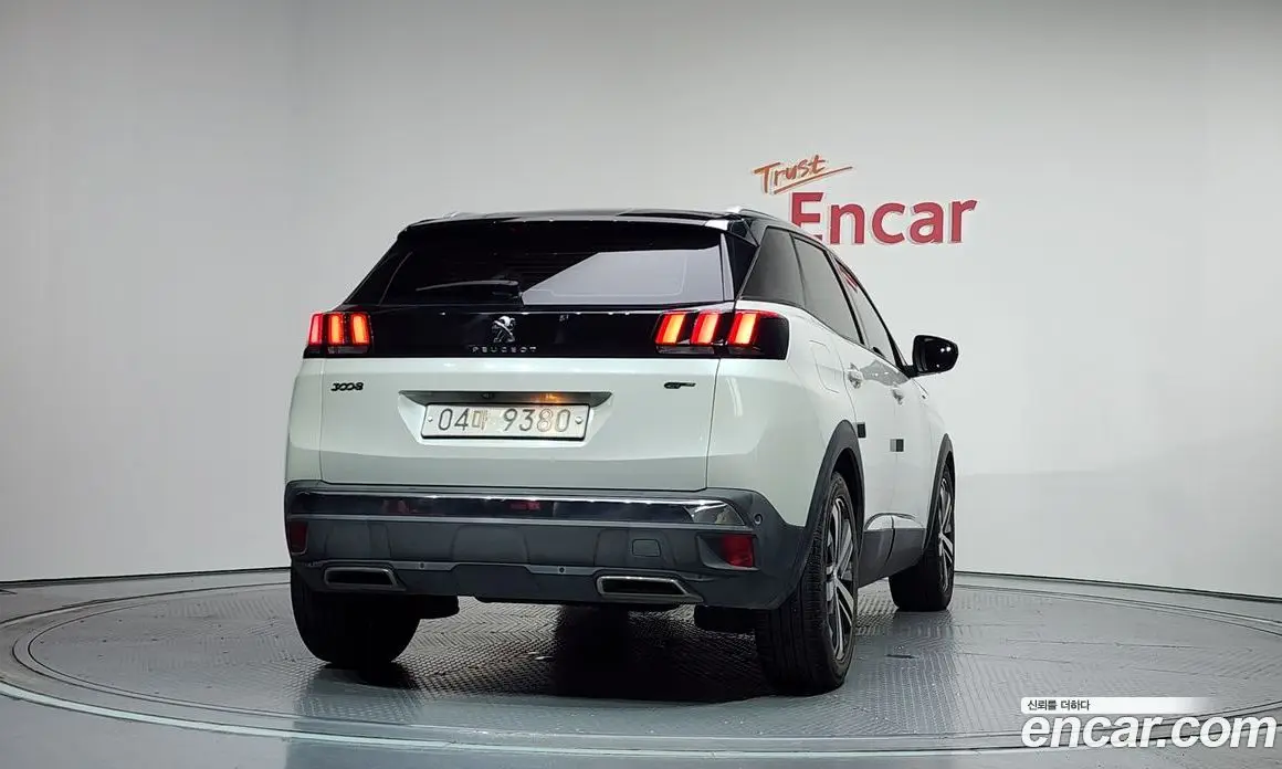 Peugeot 3008 2017 2.0 автомат (гидро), фото 4