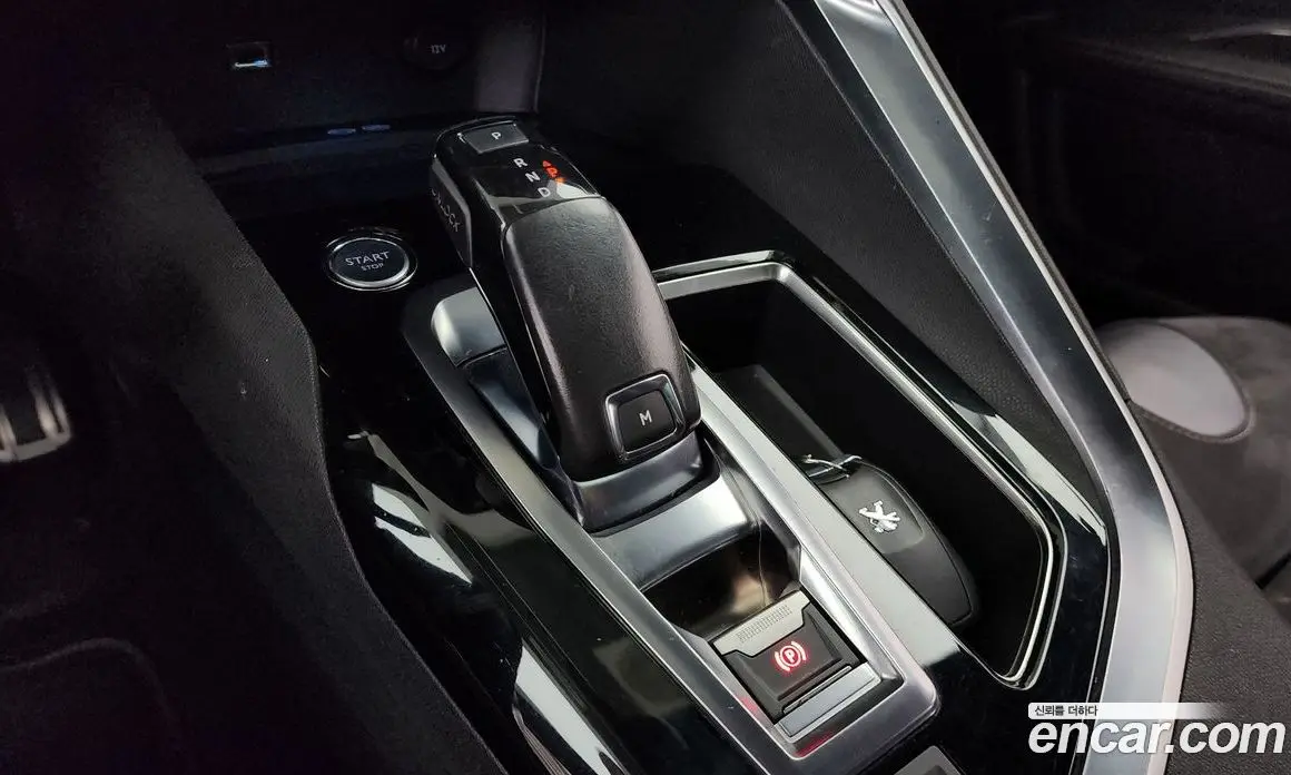 Peugeot 3008 2017 2.0 автомат (гидро), фото 9