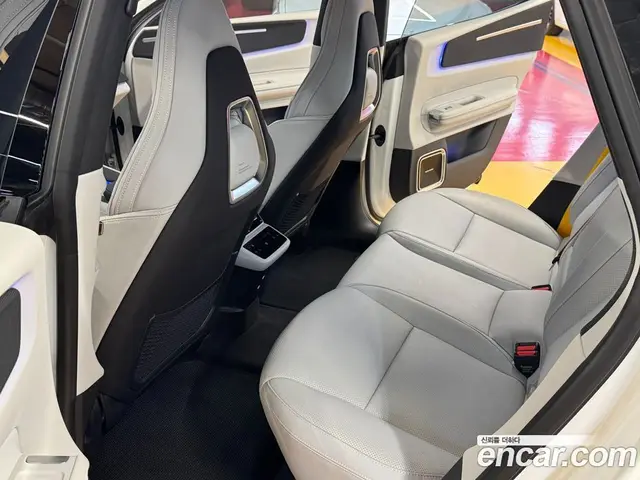 Polestar Polestar 4 2025 0.2 автомат (гидро), миниатюра 11