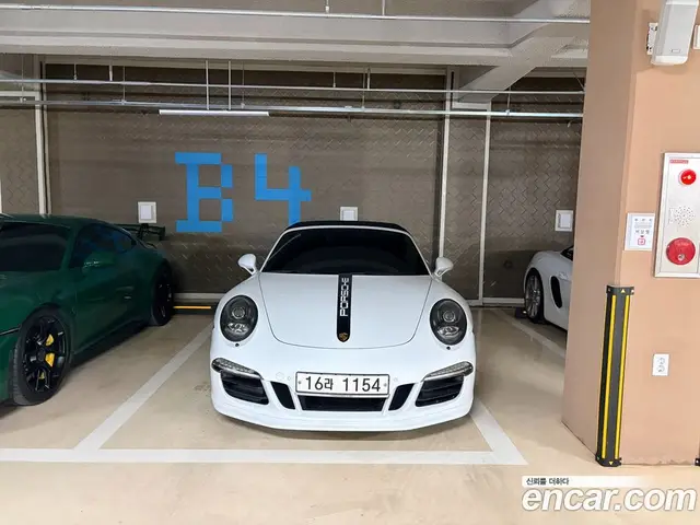 Porsche 911 2015 3.8 автомат (гидро), миниатюра 1