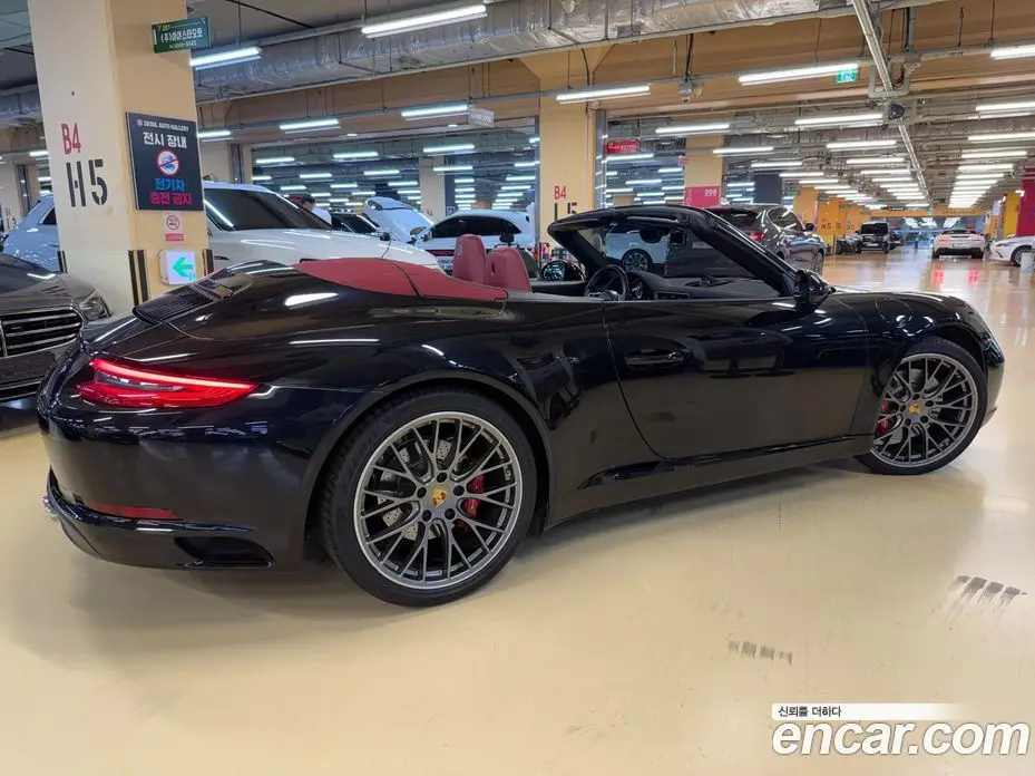 Porsche 911 2016 3.0 автомат (гидро), фото 3 Porsche 911 2016 3.0 автомат (гидро), фото 3