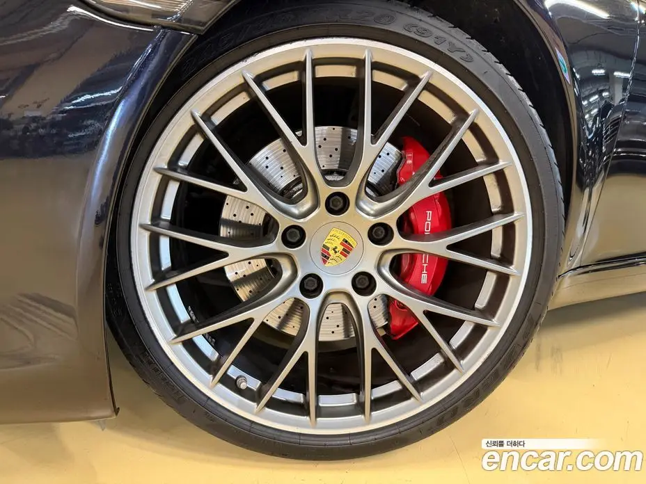 Porsche 911 2016 3.0 автомат (гидро), фото 7 Porsche 911 2016 3.0 автомат (гидро), фото 7