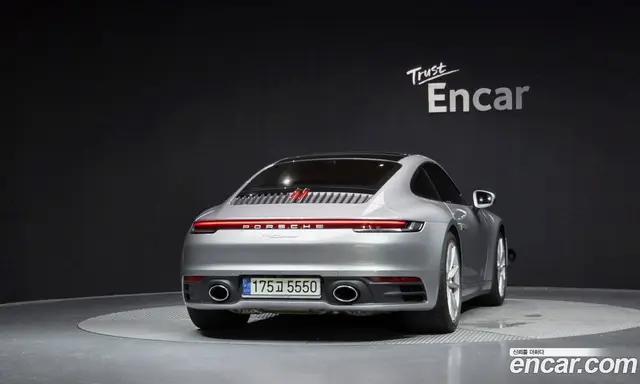 Porsche 911 2021 3.0 автомат (гидро), миниатюра 4