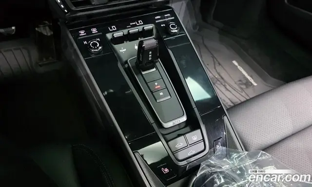 Porsche 911 2021 3.0 автомат (гидро), миниатюра 9