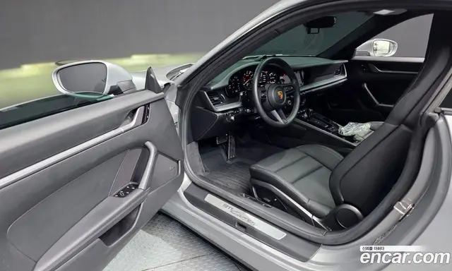 Porsche 911 2021 3.0 автомат (гидро), миниатюра 10
