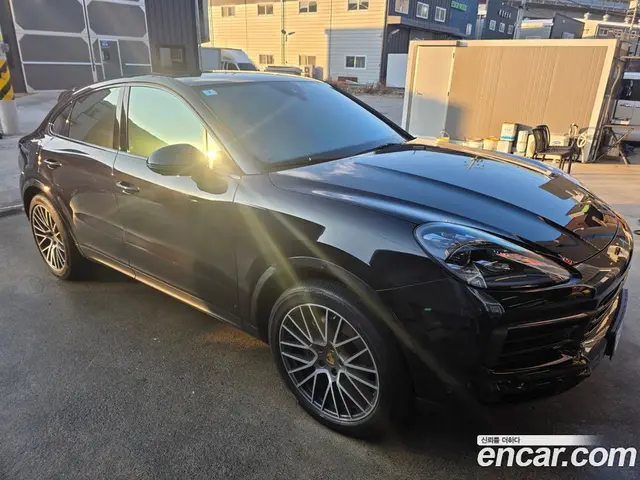 Porsche Cayenne 2022 3.0 автомат (гидро), миниатюра 1