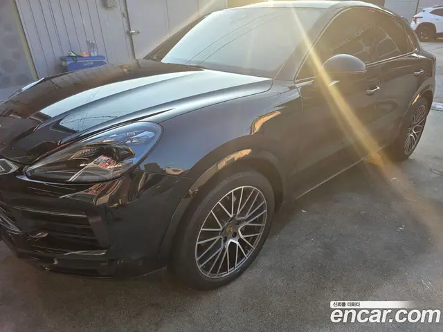 Porsche Cayenne 2022 3.0 автомат (гидро), миниатюра 2