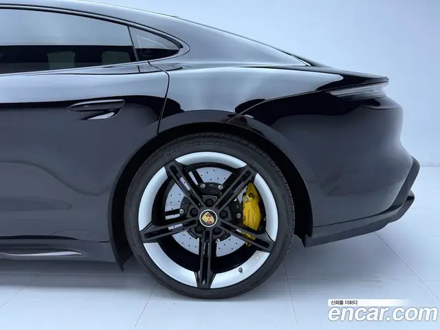 Porsche Taycan 2021 автомат (гидро), миниатюра 11 Porsche Taycan 2021 автомат (гидро), миниатюра 11