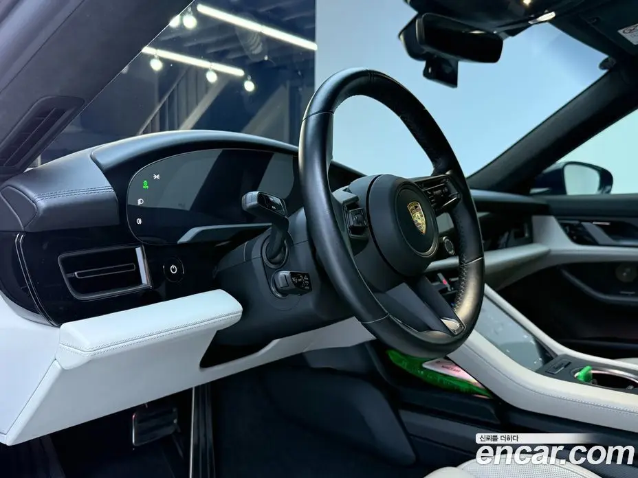 Porsche Taycan 2021 автомат (гидро), фото 18 Porsche Taycan 2021 автомат (гидро), фото 18