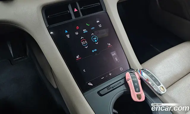 Porsche Taycan 2023 0.1 автомат (гидро), миниатюра 11