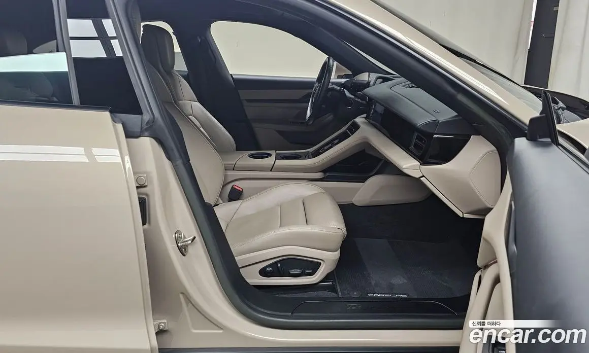 Porsche Taycan 2023 0.1 автомат (гидро), фото 15