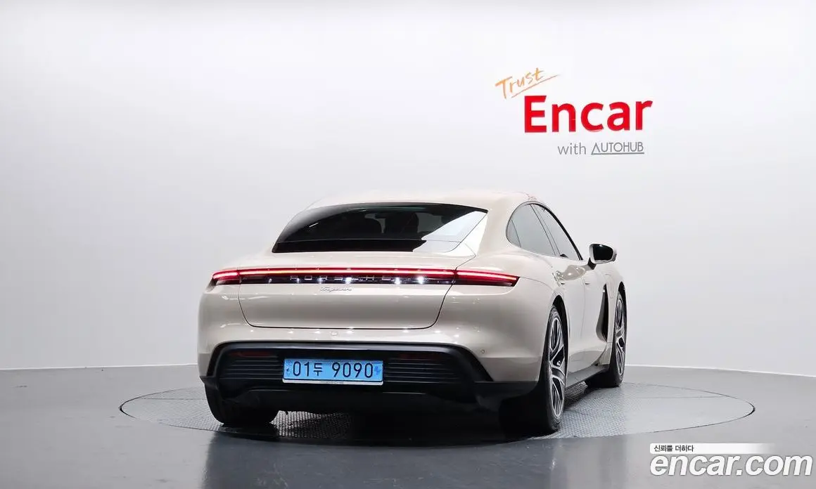 Porsche Taycan 2023 0.1 автомат (гидро), фото 3