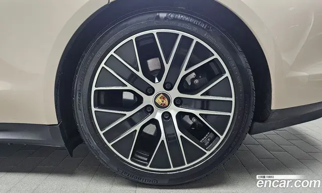 Porsche Taycan 2023 0.1 автомат (гидро), миниатюра 6
