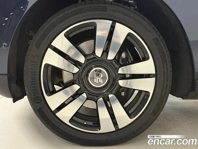 Rolls-Royce Cullinan 2022 6.7 автомат (гидро), миниатюра 8
