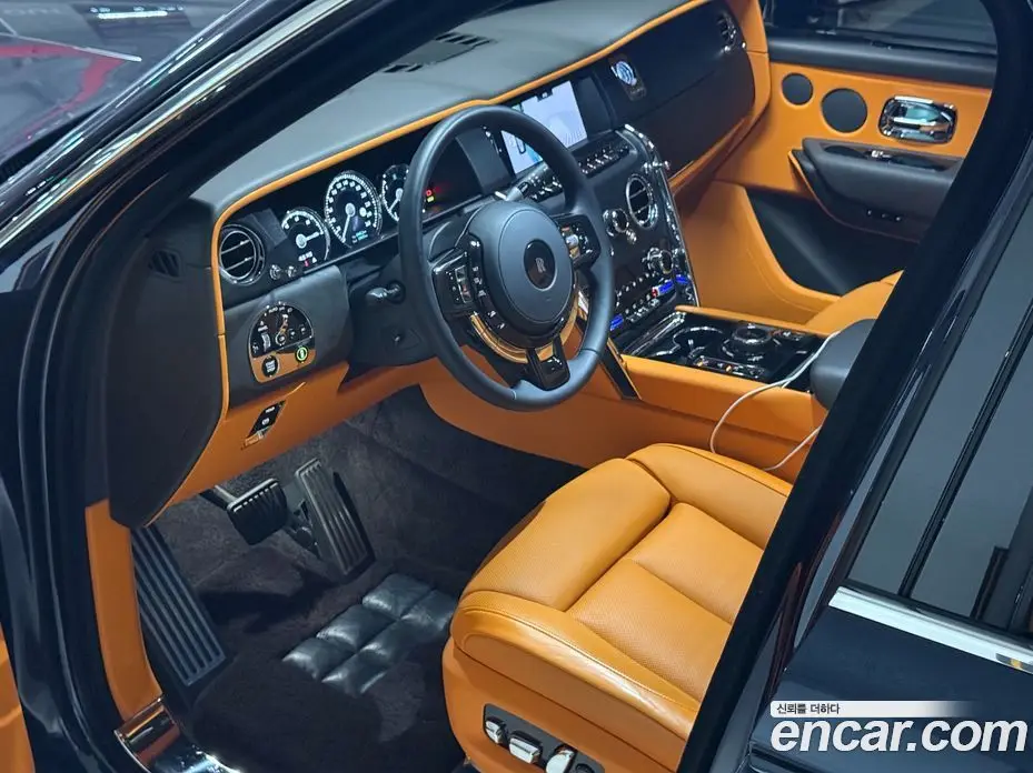 Rolls-Royce Cullinan 2022 6.7 автомат (гидро), фото 9