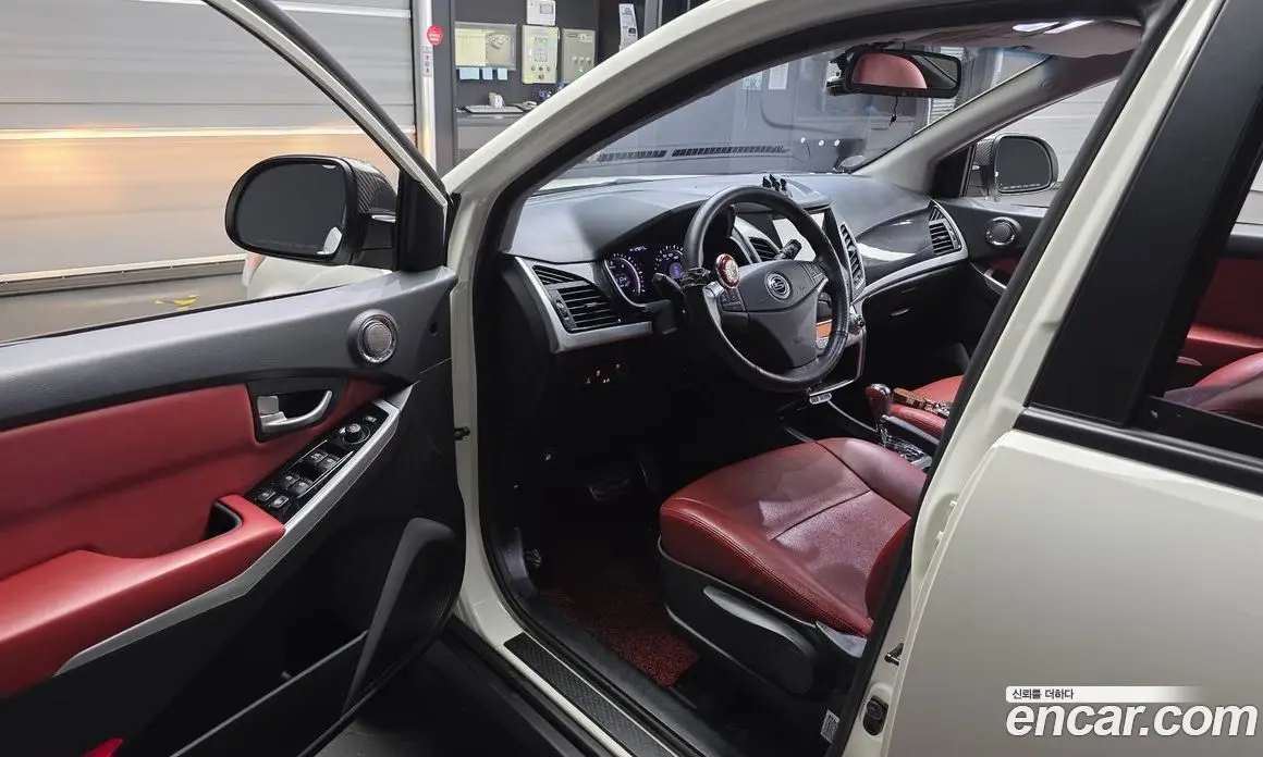 SsangYong Korando 2015 2.0 автомат (гидро), фото 10