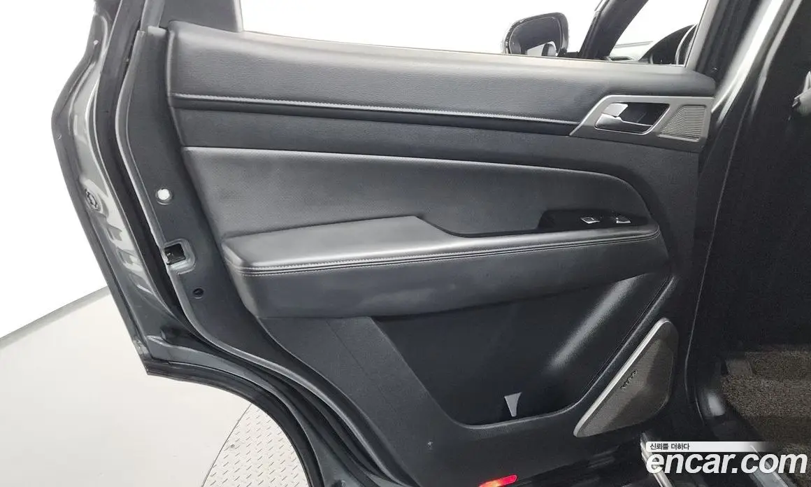 SsangYong Rexton 2017 2.2 автомат (гидро), фото 15